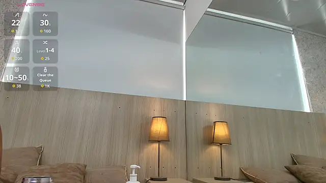 mature_eva1 live