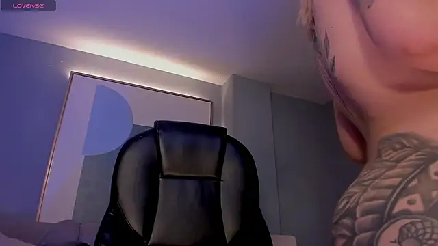 MadisonKane live