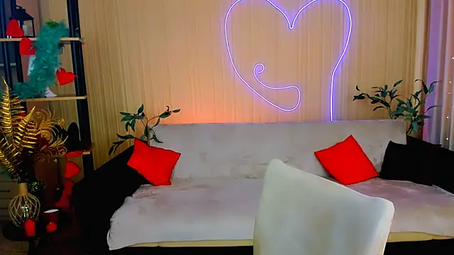 YourLovellyStory live
