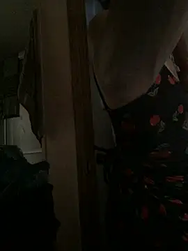IttyBittyStonie live