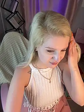 Hot_blondie live