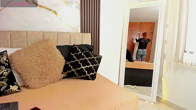 cristalwalker__ live