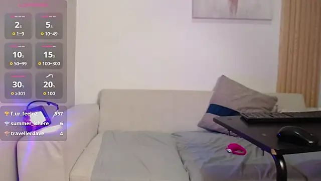 queen_adhara live