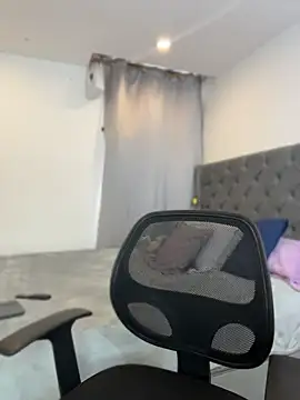 KarlaWild live