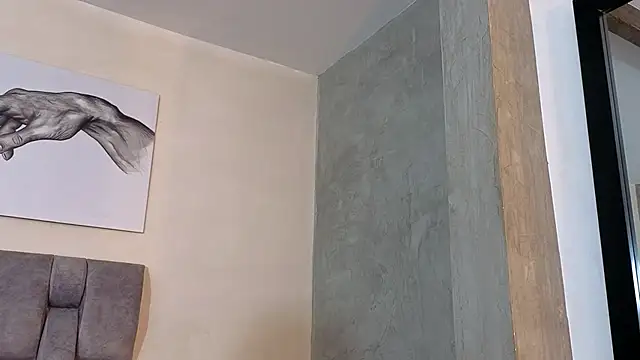 Emma_gatess live
