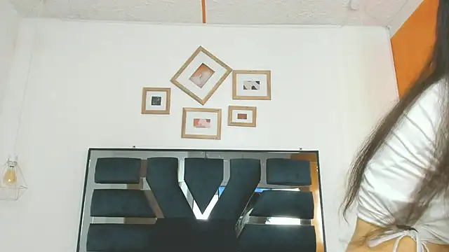 LolaBoobs live