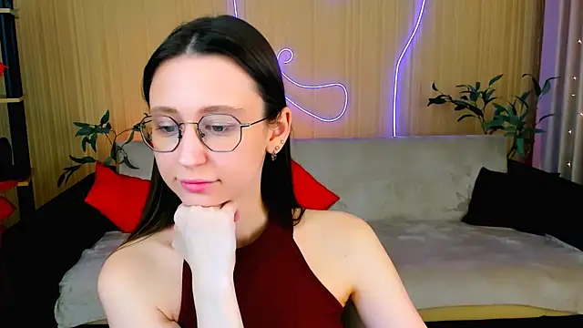 YourLovellyStory live