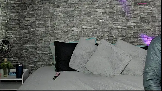 Anne_velvett live