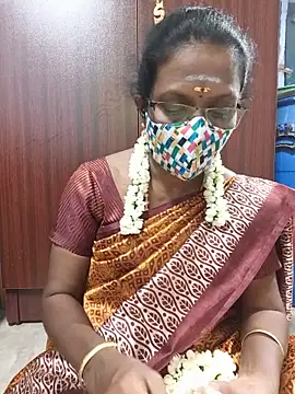 umashreetamil live