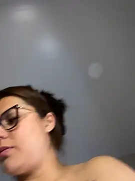 Pretty__Milf live