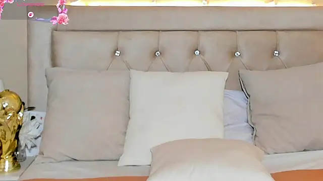 EmilyWinter_ live