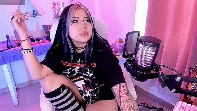 pinkk_deemon live
