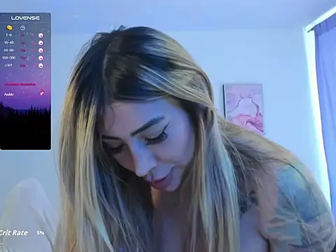 Martina_robertss live