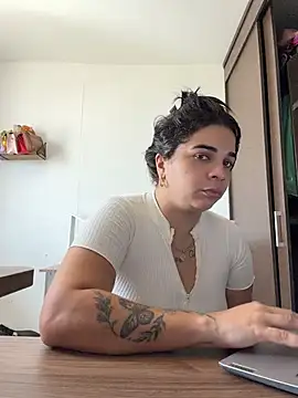 Siri_Luxx live