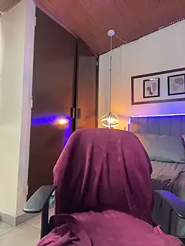 karlamorris_ live