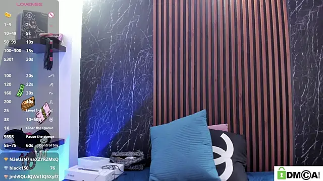 Marilyndackaria_ live