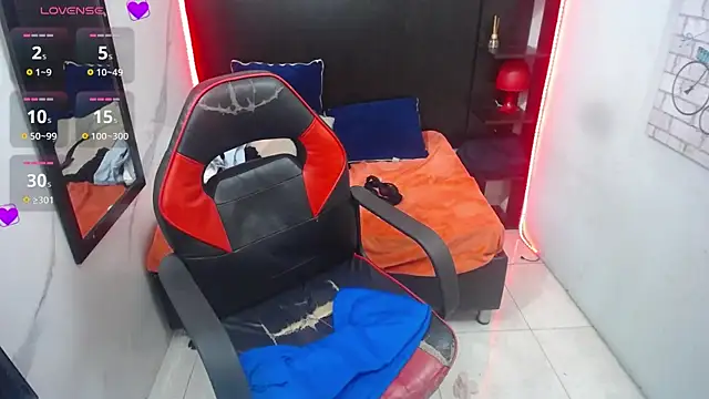 nancy_blonde live