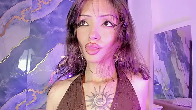MaddieStark live