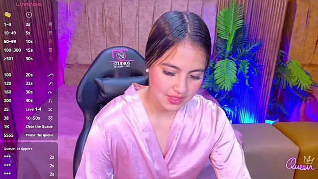 juanita_tay live