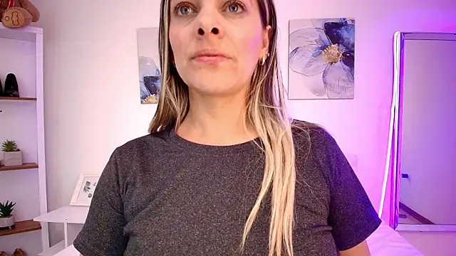 Isabella_Harley live