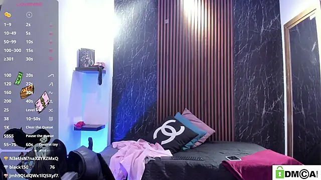 Marilyndackaria_ live