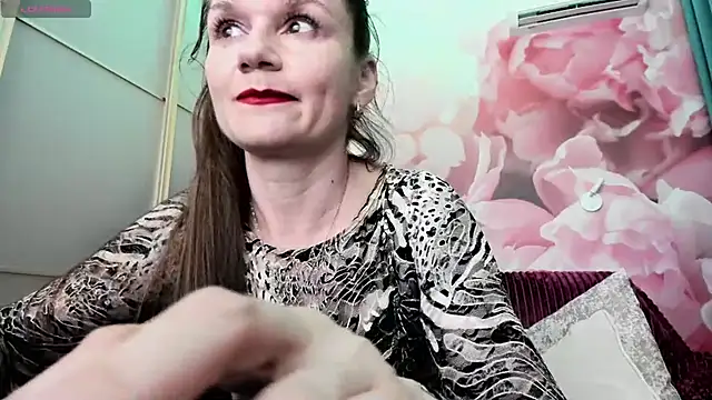 AriaGray live