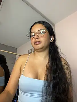 Rosita_forever_ live