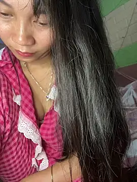 Kim_Kelly live