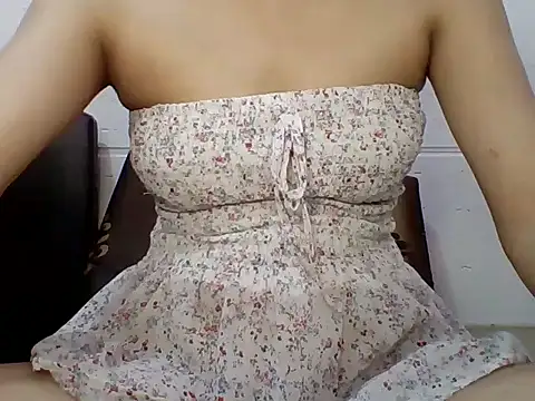 Hotty_kaira live