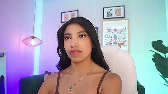 Tiffany_Low live