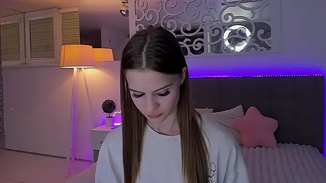 LuisaClover live