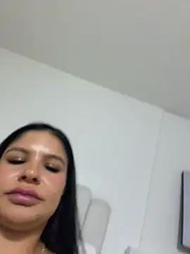Elara_Luxe live