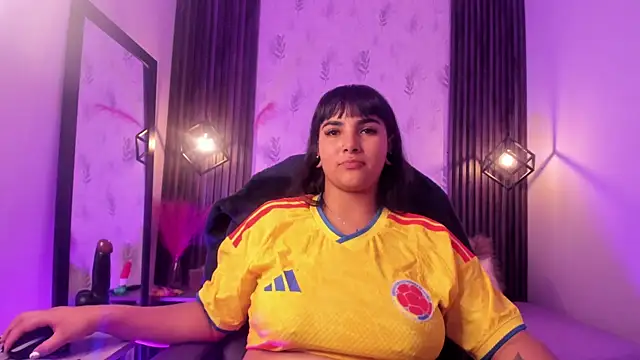 Bella_Raven live