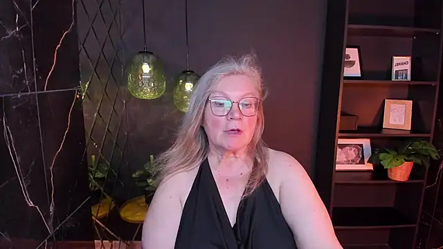 NataliMellow live