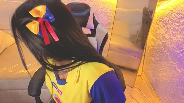 Paulette_v live