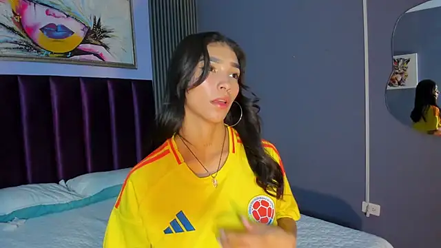 LauraAristizabal live