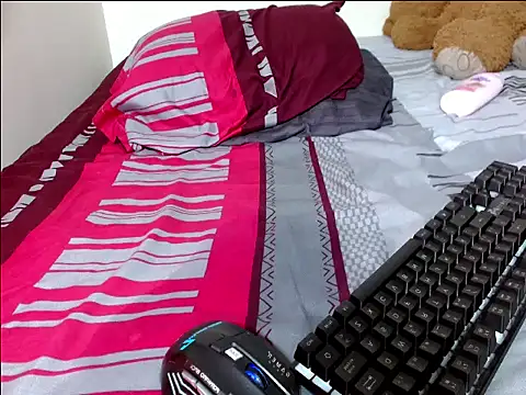 Sweet_Scarlett_ live