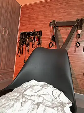 yey_bdsm profile