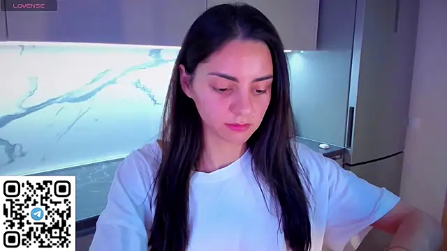 EmiliaZen live