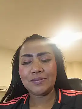 Ariana_Rodriguez live