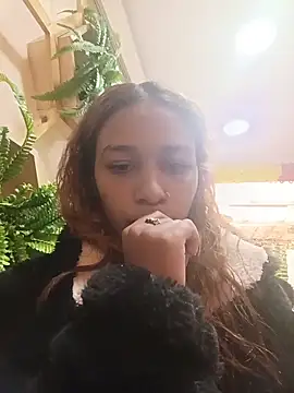ValerieWoodsl live