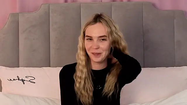 NikkiRyx live