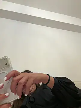 Evelyn_Anya live