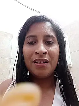 SofiaMendez1_ live