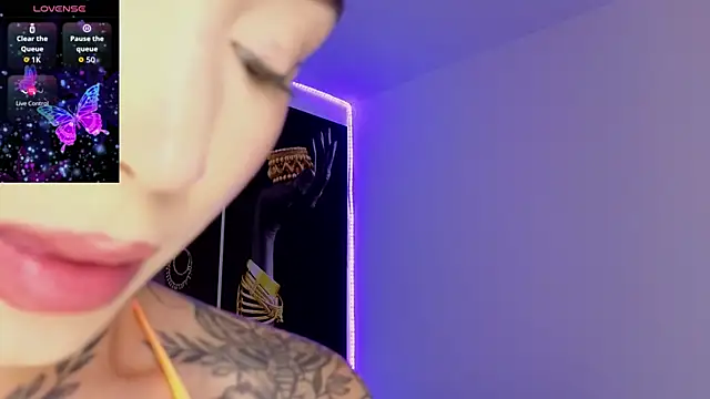 _brenna_hanson live