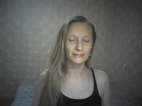 LunaBelle8 live