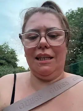 LadySaraNoir live