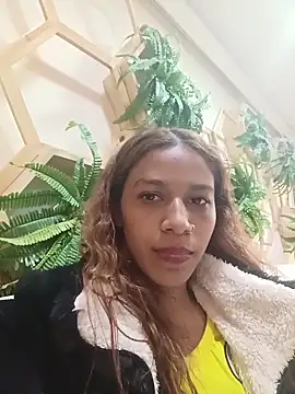 ValerieWoodsl live