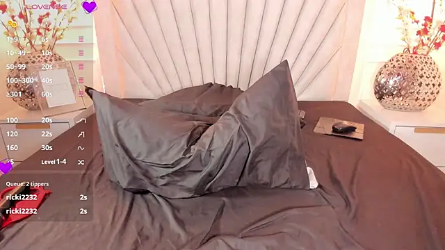 Evaa_Martinez live