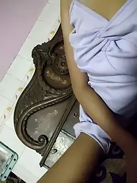ALIZA_FENDY live